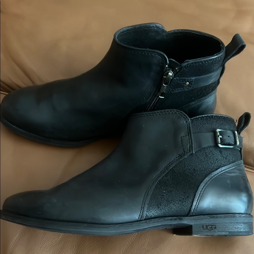 UGG® Demi Boots for Women/Black/Size 8